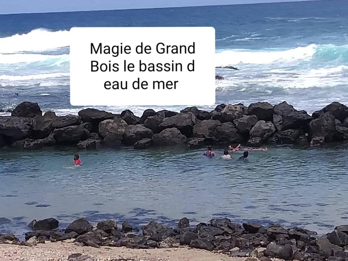 Suite Indigo Jacuzzi Prive Piscine Vue Mer Acces Cuisine Laverie Saint Pierre Esterno foto